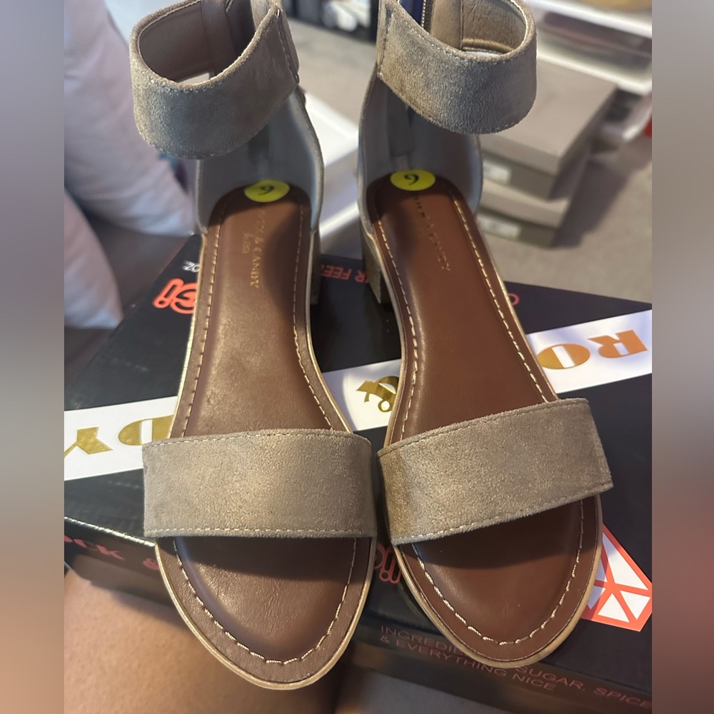 Rock & Candy Taupe Sandals
